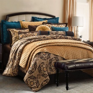 Loretta Twin Comforter Set