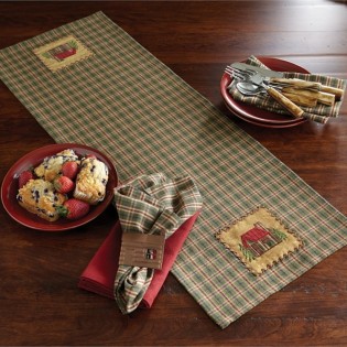 Country Cabin Table Runner