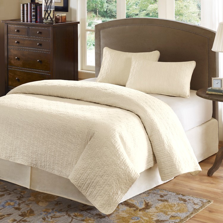 Ivory Velvet Touch Coverlet SetKing
