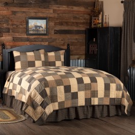 Kettle Grove Queen Quilt Set- Clearance